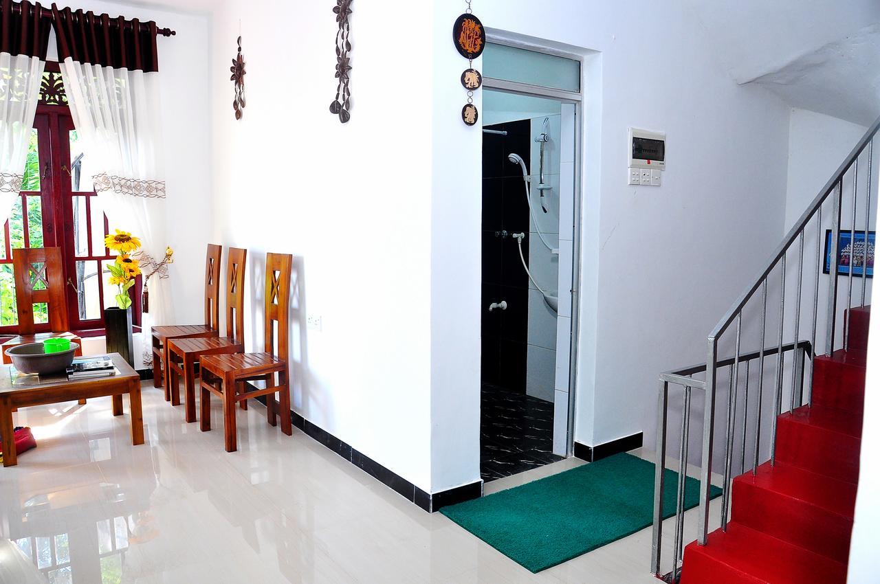 Little Swan Guest House เบนโตตา ภายนอก รูปภาพ