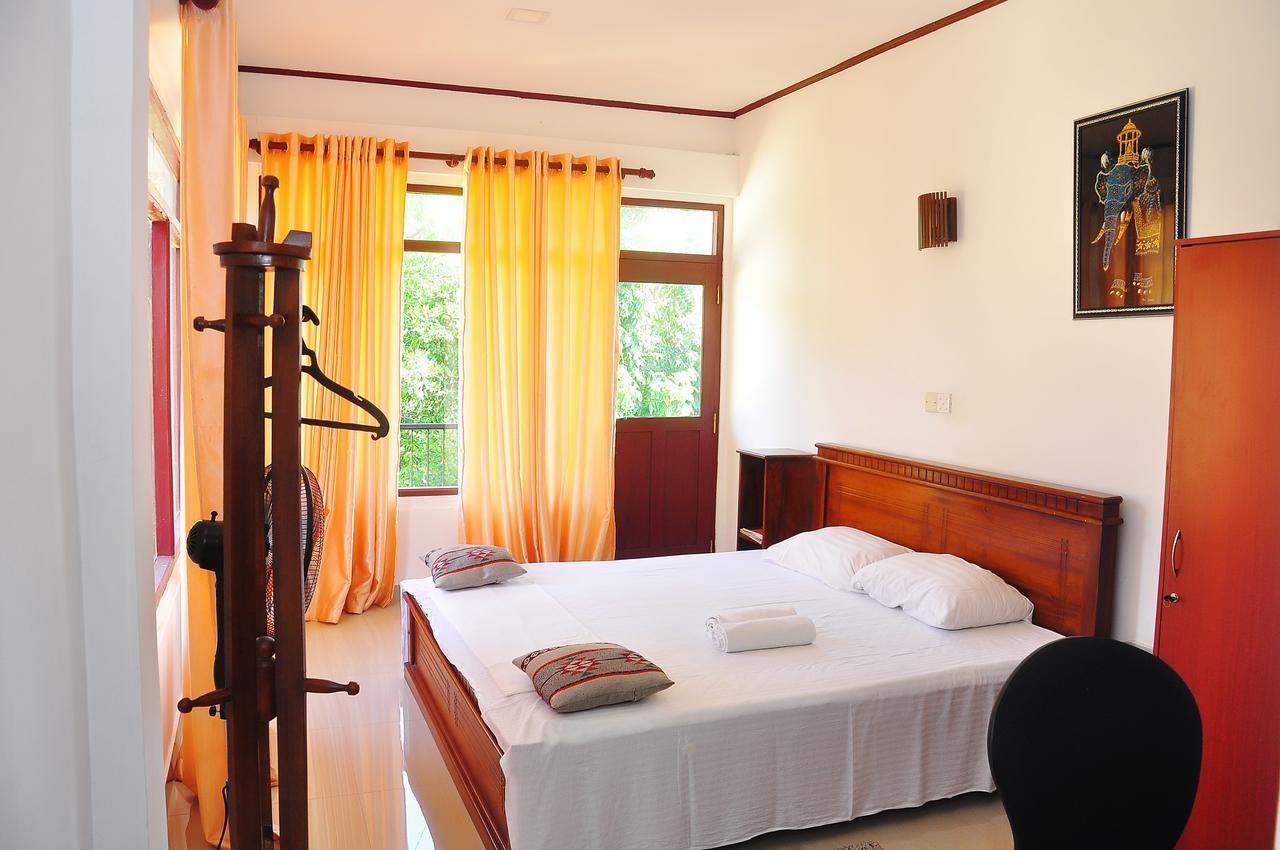 Little Swan Guest House เบนโตตา ภายนอก รูปภาพ