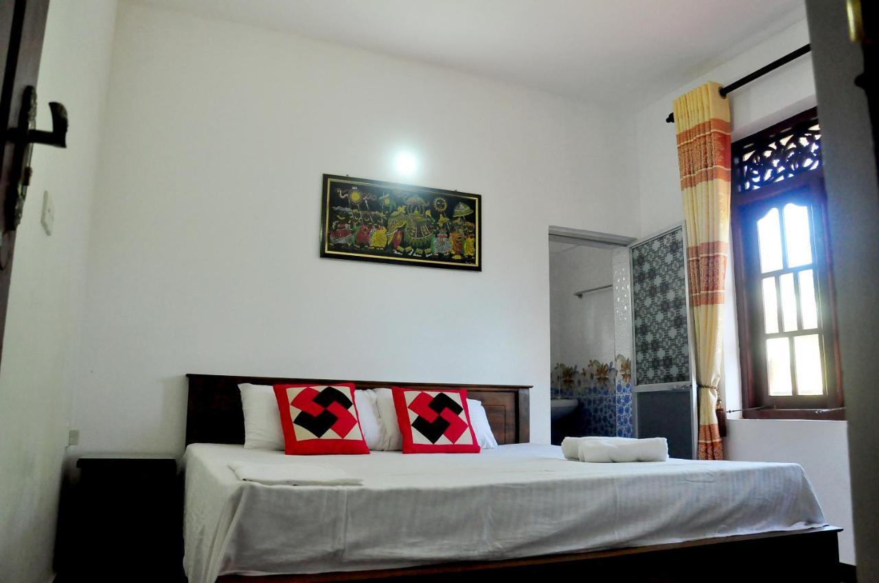 Little Swan Guest House เบนโตตา ภายนอก รูปภาพ