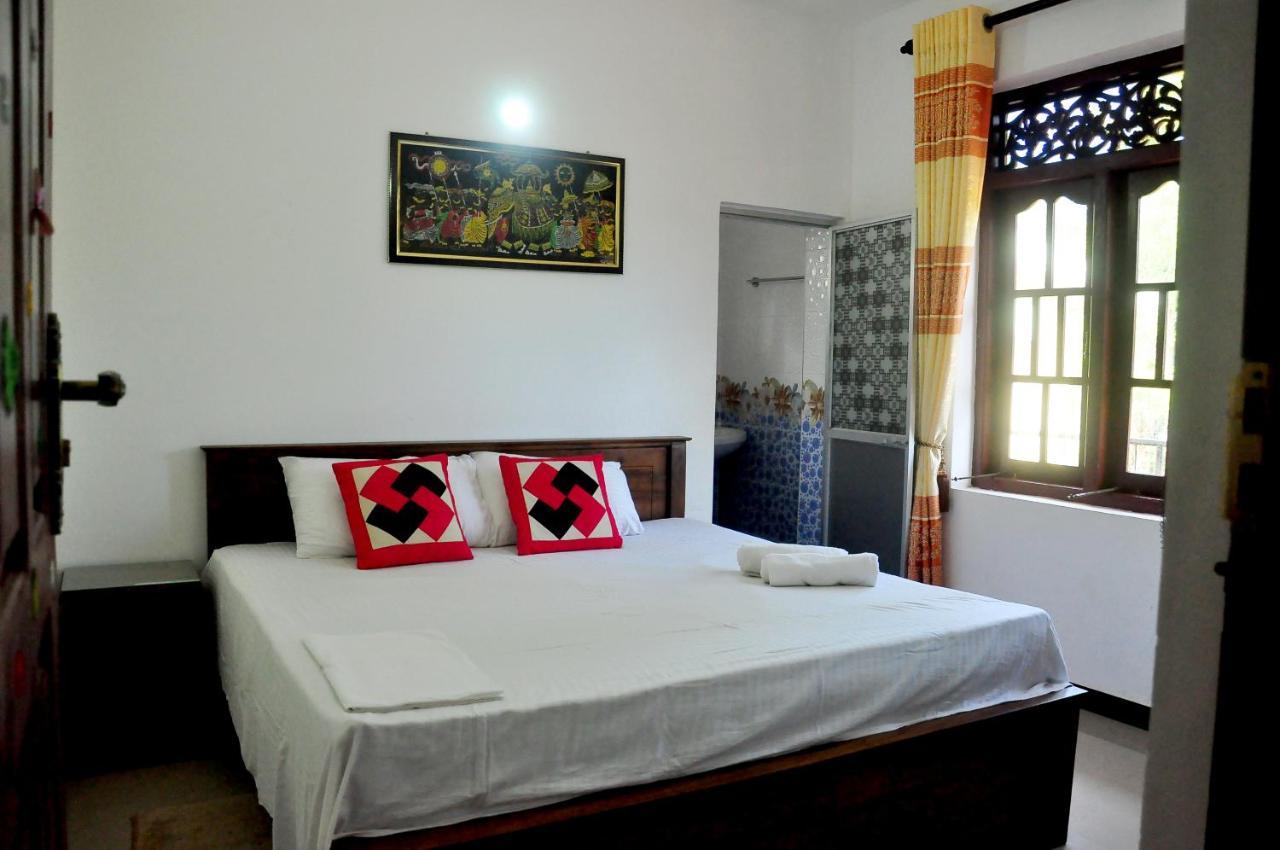 Little Swan Guest House เบนโตตา ภายนอก รูปภาพ