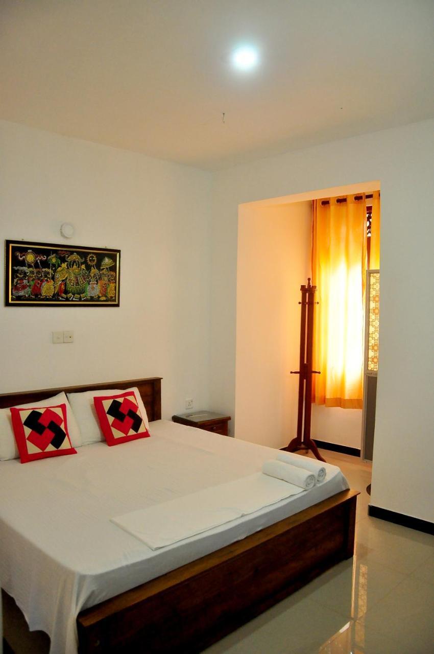 Little Swan Guest House เบนโตตา ภายนอก รูปภาพ